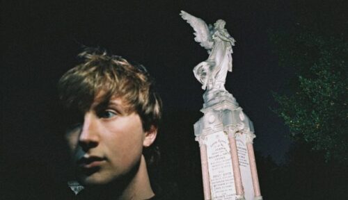 Dove Ellis: Love Is / Pale Song